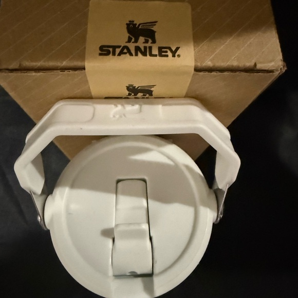 New Stanley White 30oz Tumbler with Vibrant LElegantV Floral Pattern Artsy - Picture 7 of 9